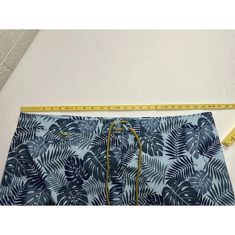 Duluth Trading Company Bull Moose Boardshorts 9
